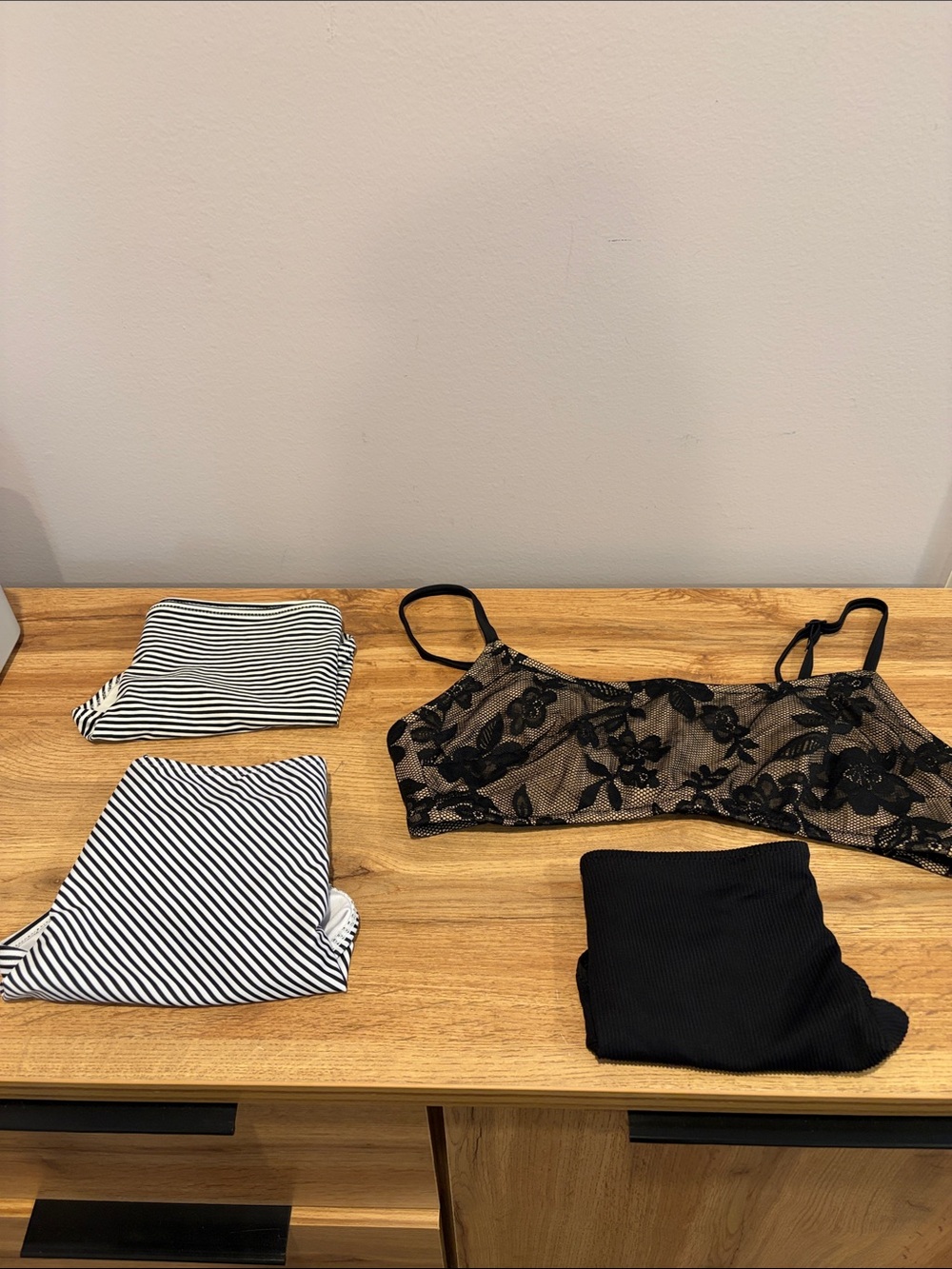 aerie Set of 4 Swim Pieces - Bikini Top & Bottoms